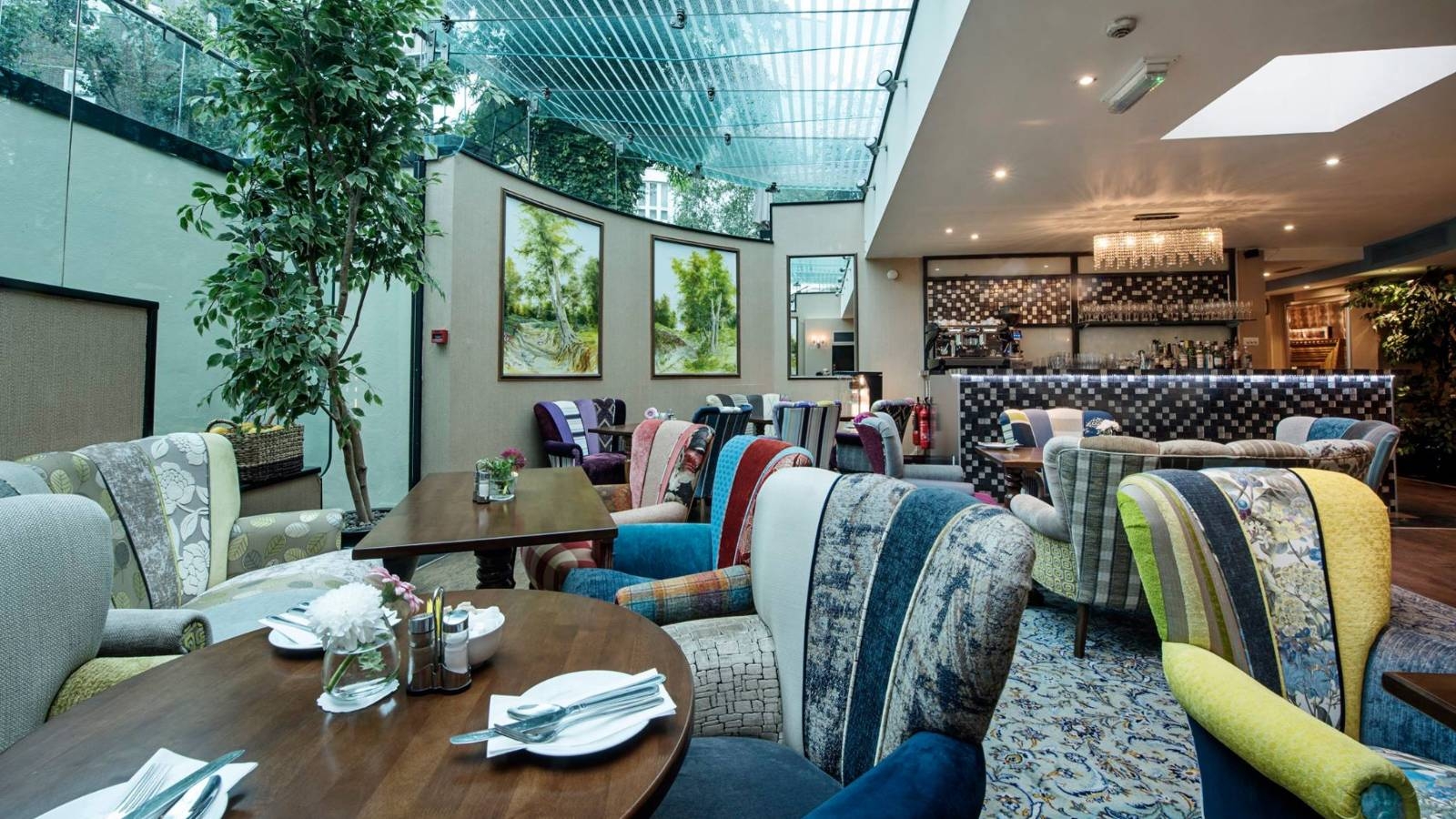 Banu At The Colonnade Hotel