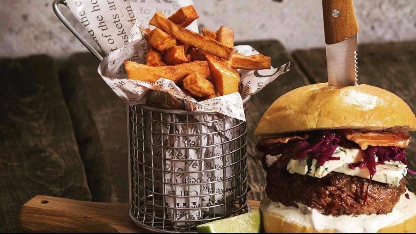 Burger Boulevard Food 001