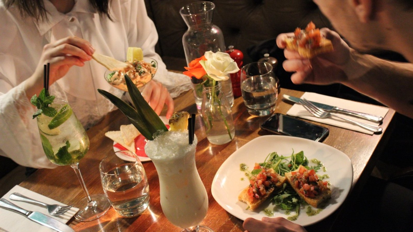 Hudsons House At St Giles Hotel Food 001