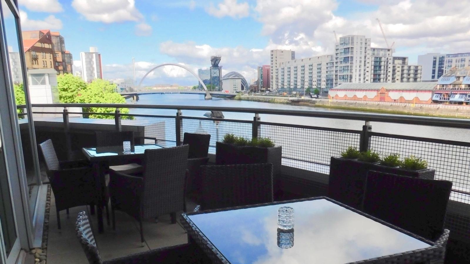 Waterfront Restaurant Alea Glasgow Ext 001